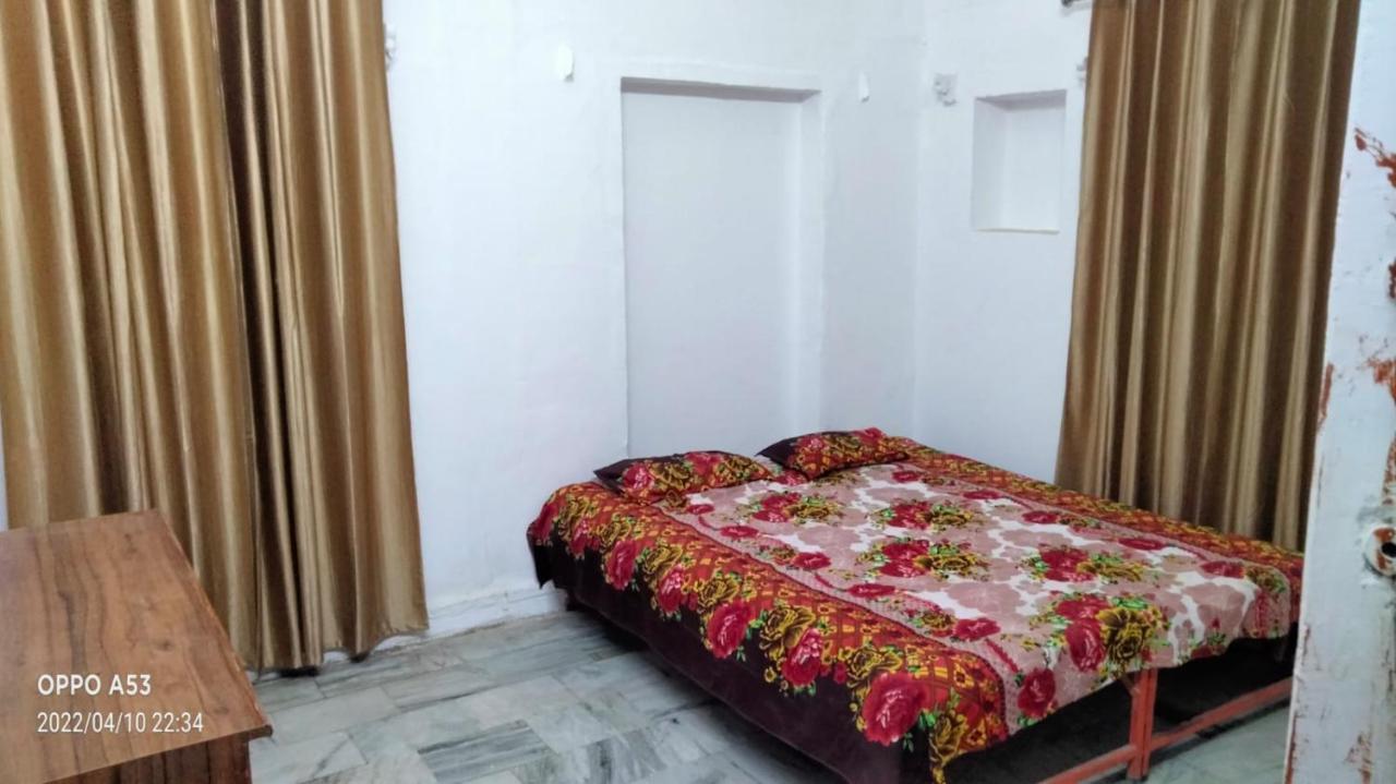 Shri Swami Sheetal Das Aashram Dharmshala Benares Buitenkant foto