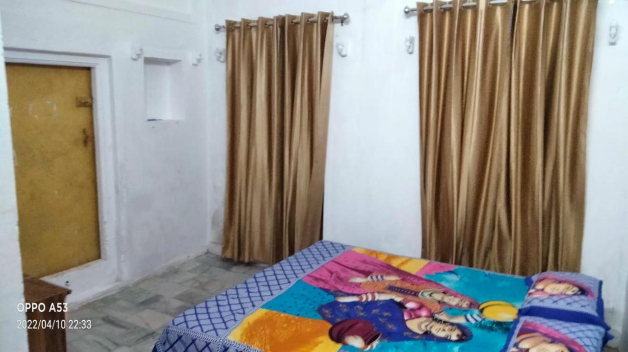 Shri Swami Sheetal Das Aashram Dharmshala Benares Buitenkant foto